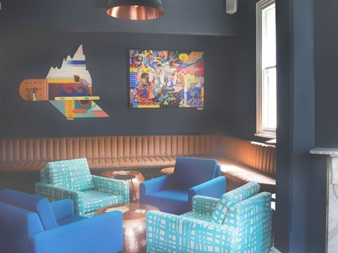 how to hang pictures with the Artiteq click rail