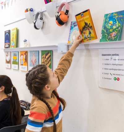 Info rail in schools