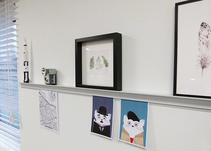 Modular Wall Display Info-Rail +